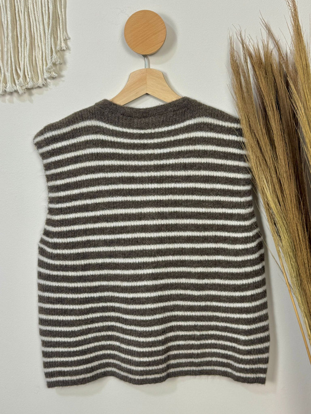 Mioni Strickweste gestreift Braun/Creme mit Smiley-Patch